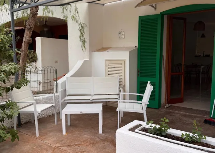 Casa Delle Mimose Baia Verde *